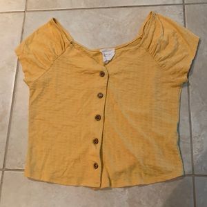 Francesca’s Harper Heritage Yellow Button Top